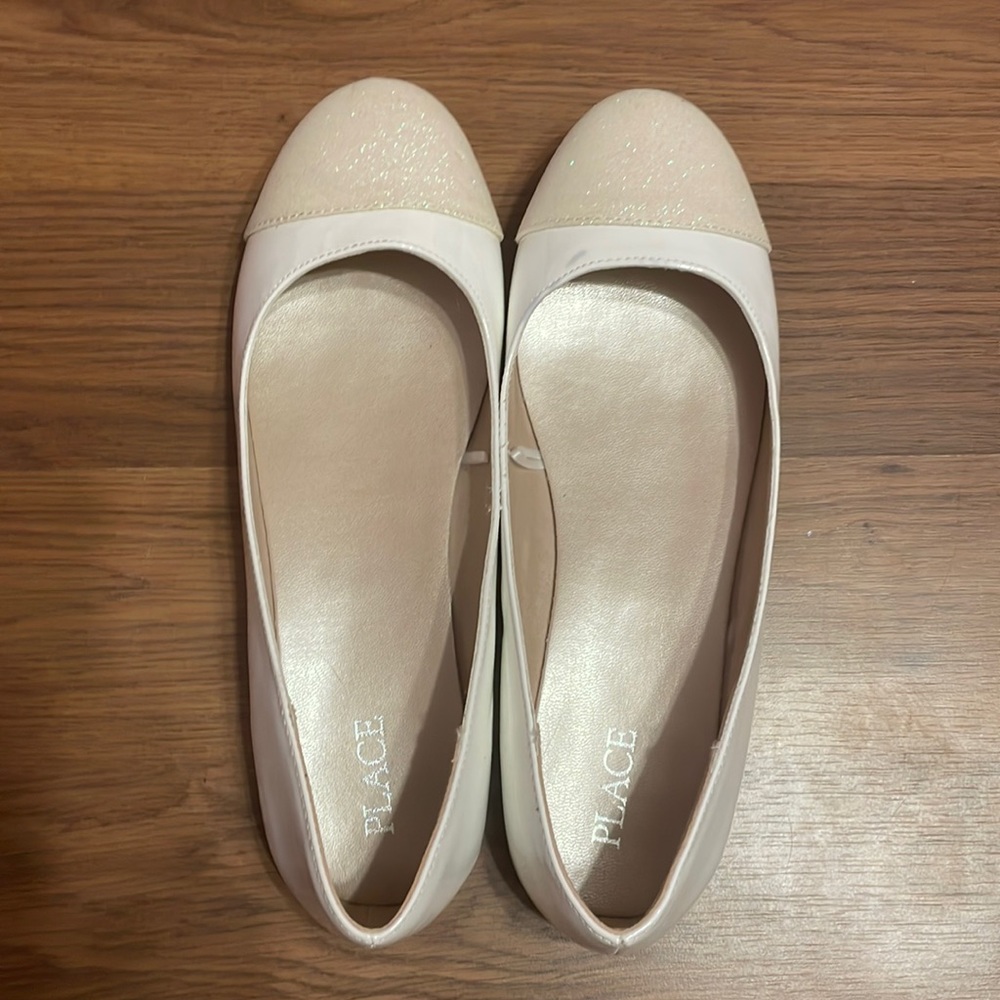 Like new Children’s place shoes